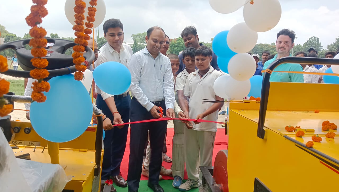 पटेल मैदान में क्रिकेट पिच रोलर का शुभारंभ, खिलाड़ियों को मिलेगी बेहतर अभ्यास की सुविधा