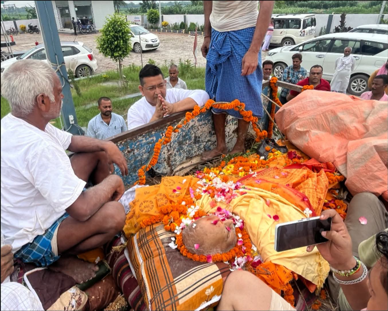 गुढमा में समाजसेवी का हुआ निधन, गांव व परिवार में शोक की लहर 