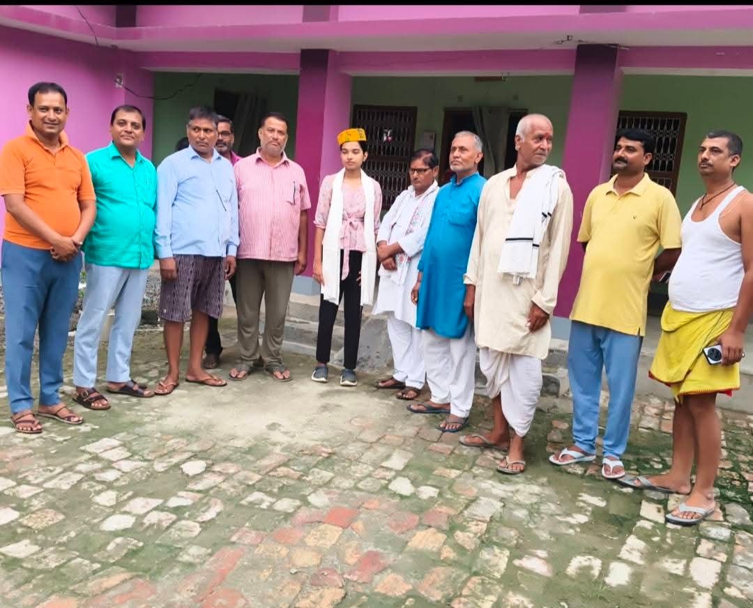 पहले ही प्रयास में नीट पास कर भावना झा ने बढ़ाया जिले का मान, गांव में हुआ भव्य सम्मान समारोह