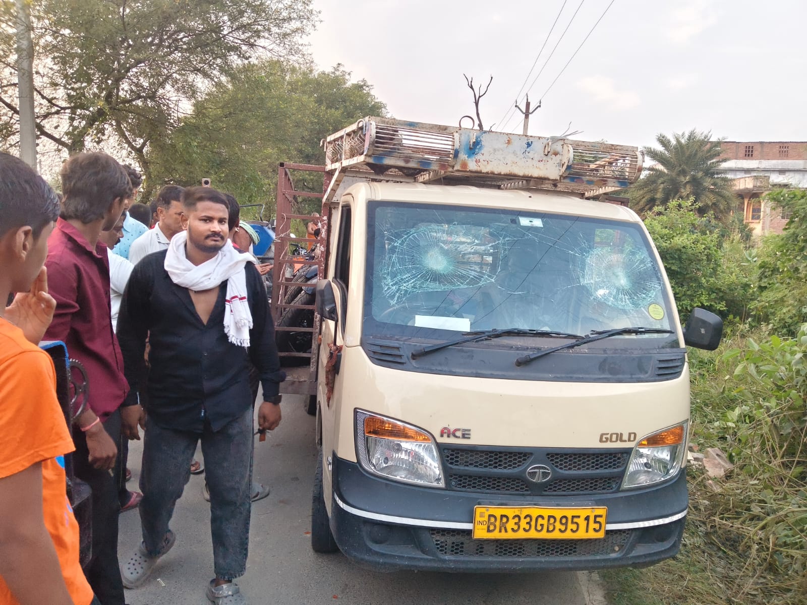 मालपुर में वाहन की ठोकर से युवक की मौ”त 