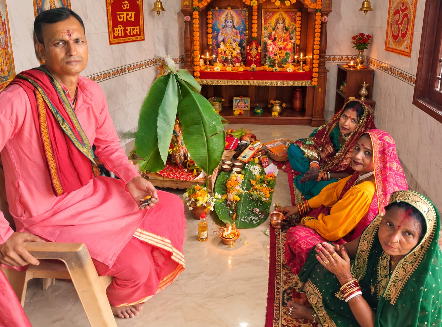 हरतालिका तीज पर सुहागिनों ने रखा निर्जला व्रत, शिव-पार्वती की पूजा कर मांगा अखंड सौभाग्य 
