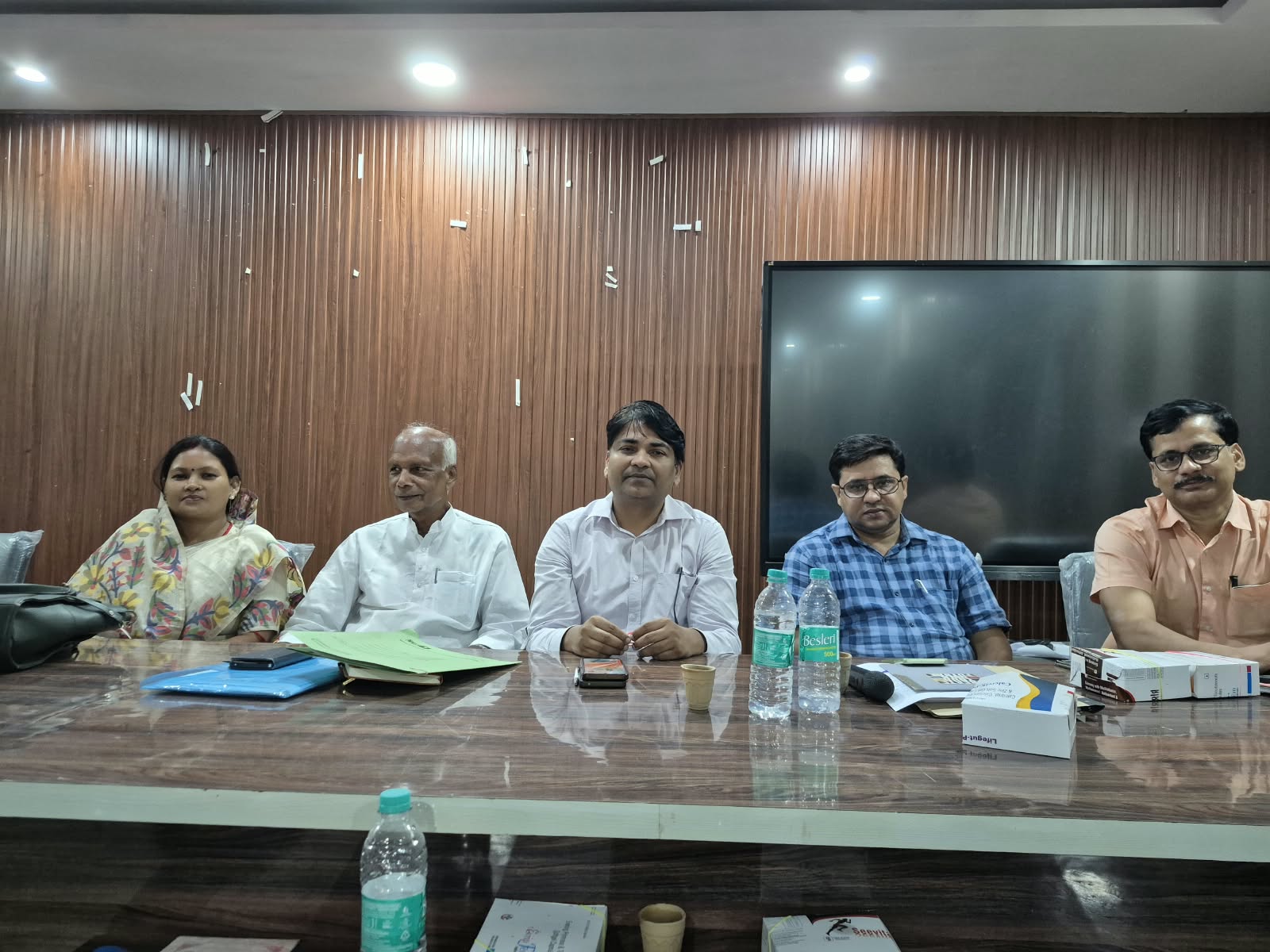 सरायरंजन में कार्यक्रम कार्यान्वयन समिति की बैठक, अनुपस्थित अधिकारियों पर जताई नाराजगी, DM को पत्र भेजने का निर्णय