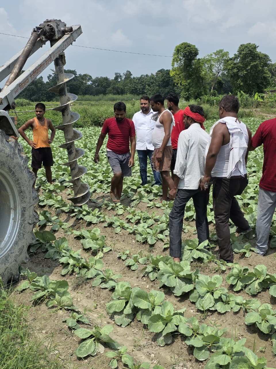 मंत्री के आश्वासन पर विद्युत आपूर्ति का कार्य तेज 